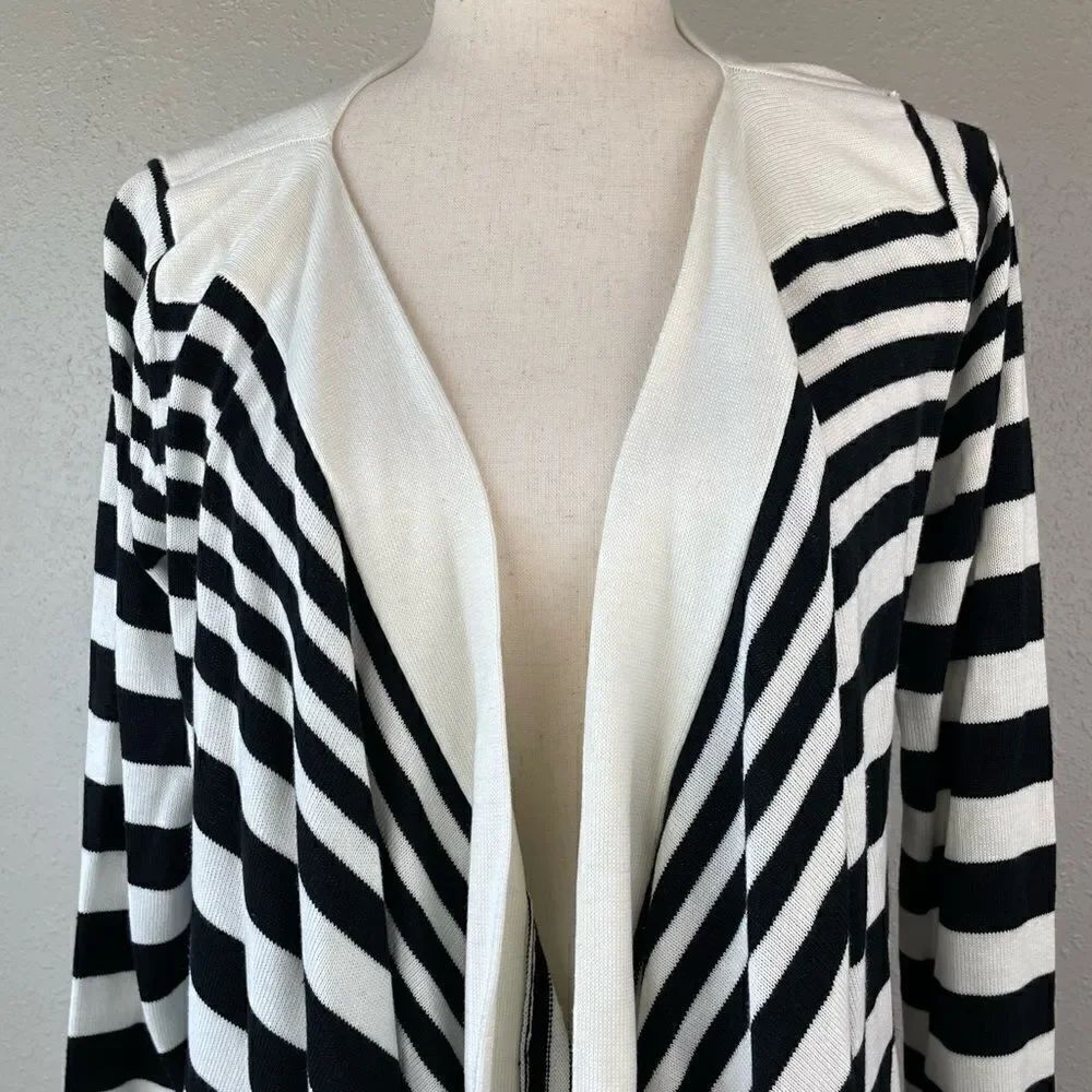 AVA Open Front Cardigan Sweater Size L EUC - Picture 2 of 7